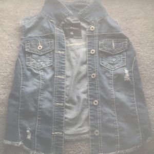 Sleeveless Jean Jacket,